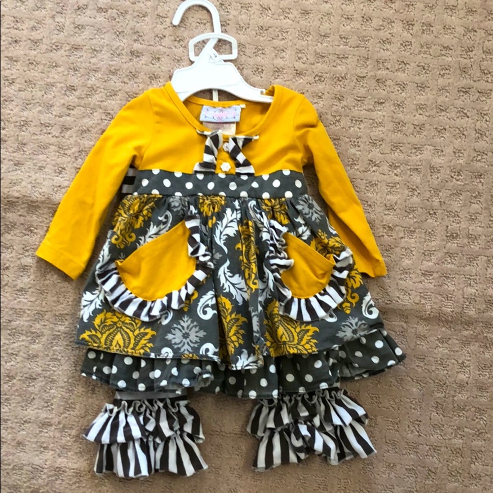 Serendipity baby girls outfit